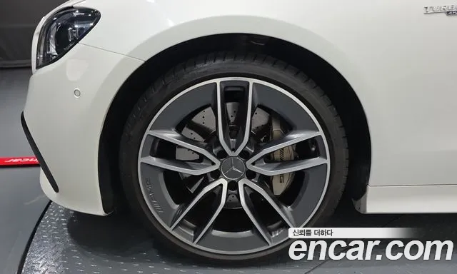 Mercedes-Benz E-Класс 2021 thumb 4