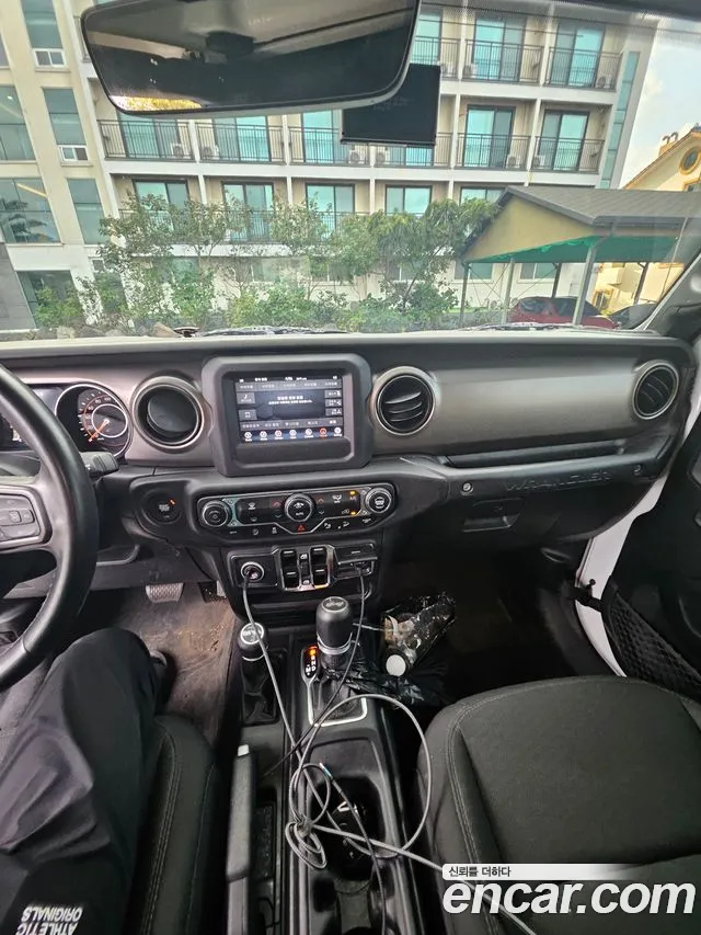 Jeep Wrangler 2020 thumb 6