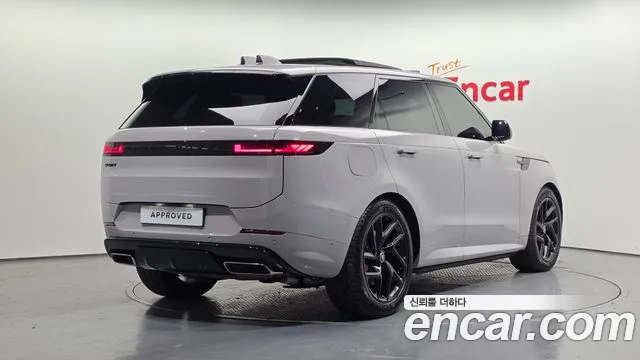 Land Rover Range Rover Sport 2025 thumb 2