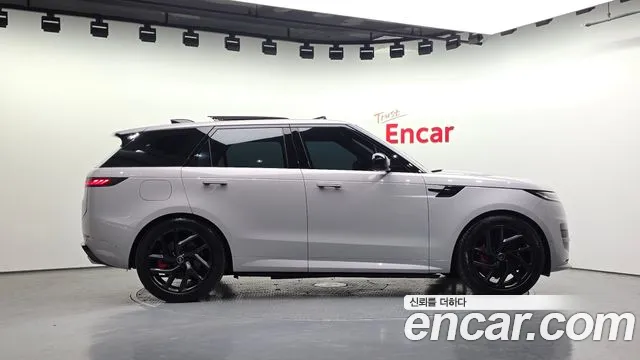 Land Rover Range Rover Sport 2025 thumb 5