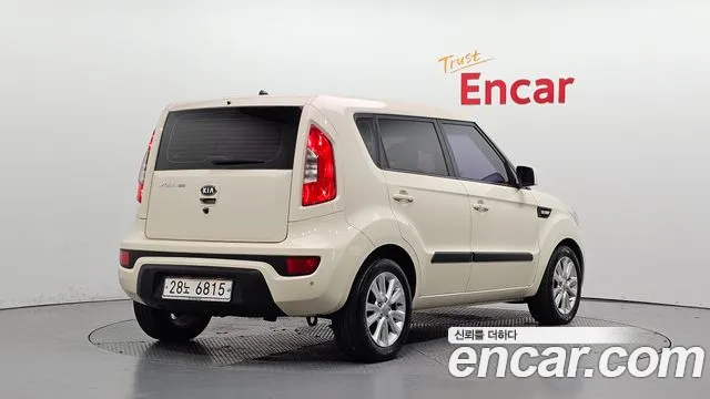 Kia Soul 2011 thumb 2