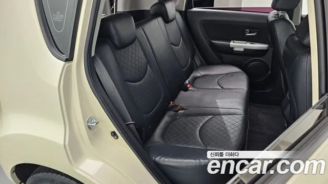 Kia Soul 2011 thumb 11