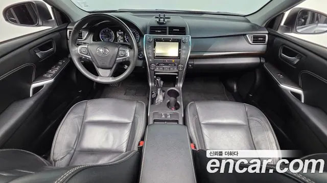 Toyota Camry 2017 thumb 7