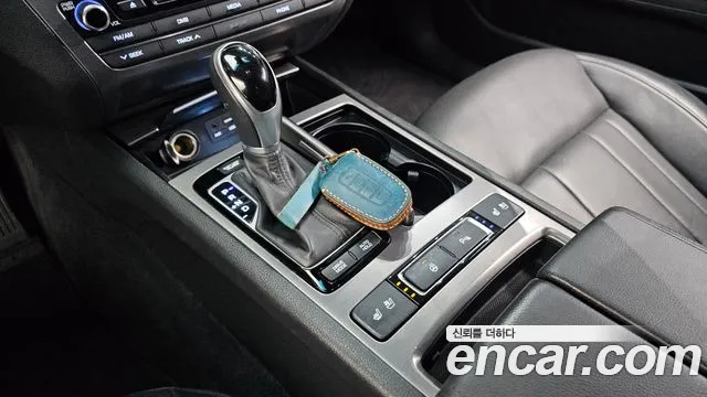Hyundai Genesis 2016 thumb 9
