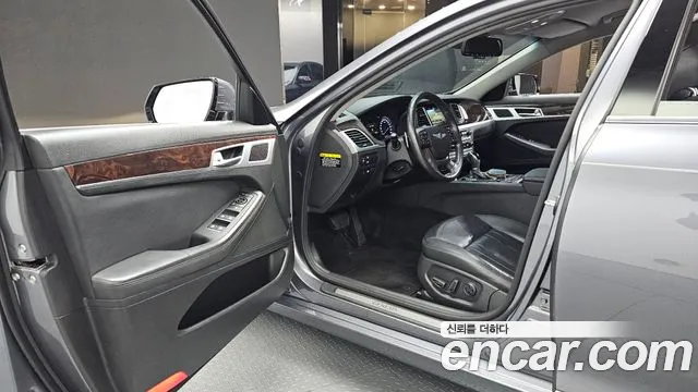 Hyundai Genesis 2016 thumb 10