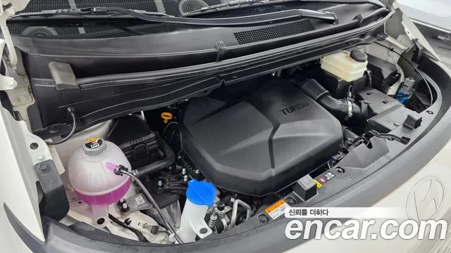 Hyundai Staria 2025 thumb 6