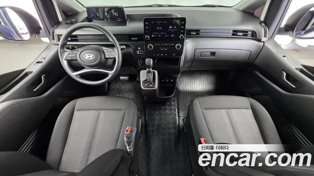 Hyundai Staria 2025 thumb 7