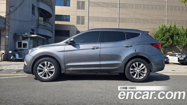 Hyundai Santa Fe 2016 thumb 3