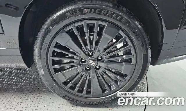 Hyundai Santa Fe 2024 thumb 4