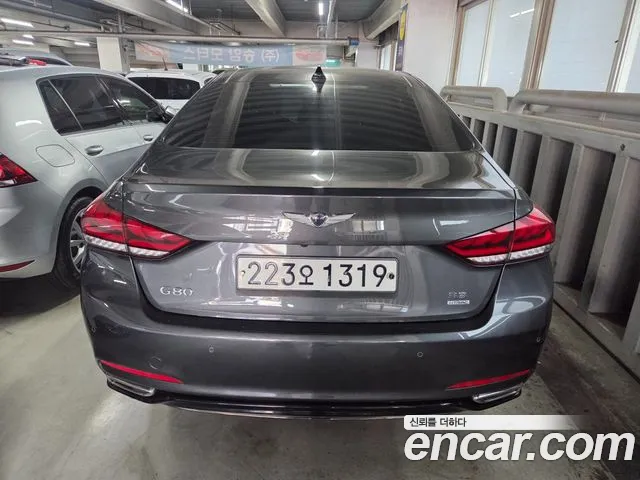 Genesis G80 2019 thumb 2