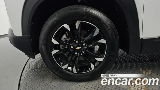 ChevroletGMDaewoo TrailBlazer 2020 thumb 4