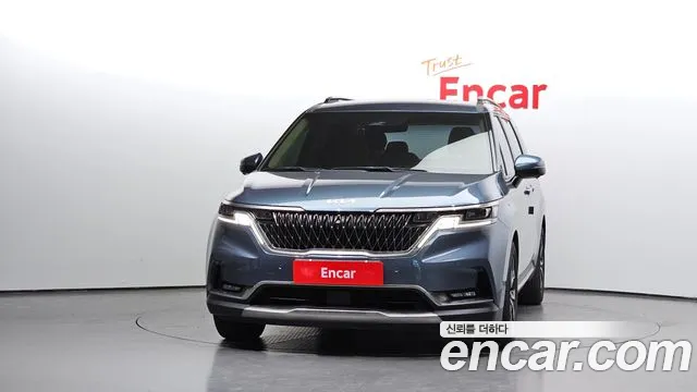 Kia Carnival 2021 thumb 3