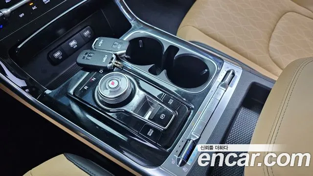 Kia Carnival 2021 thumb 9