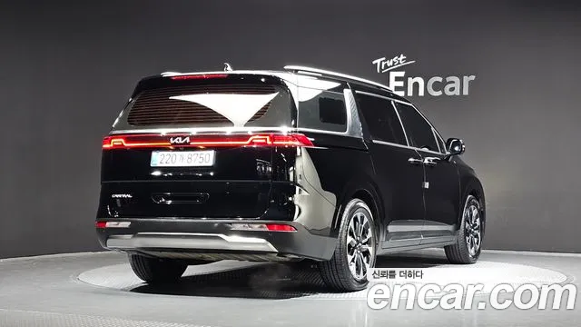 Kia Carnival 2022 thumb 2