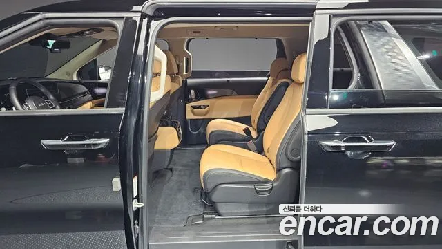 Kia Carnival 2022 thumb 11