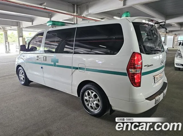 Hyundai Starex 2015 thumb 4