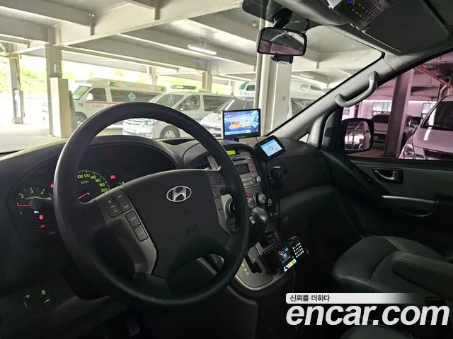 Hyundai Starex 2015 thumb 9