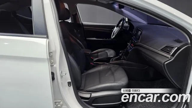 Hyundai Avante 2015 thumb 11