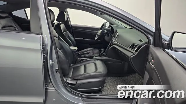 Hyundai Avante 2016 thumb 11