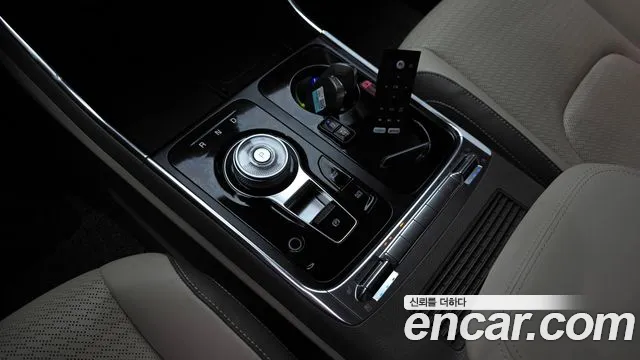 Kia Carnival 2023 thumb 8