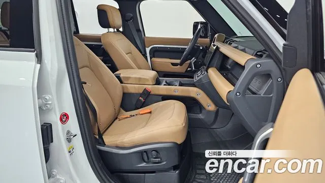 Land Rover Defender 2026 thumb 12