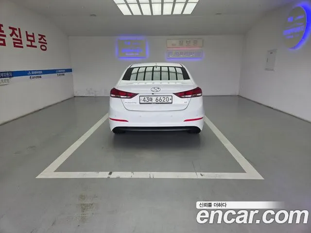 Hyundai Avante 2017 thumb 4