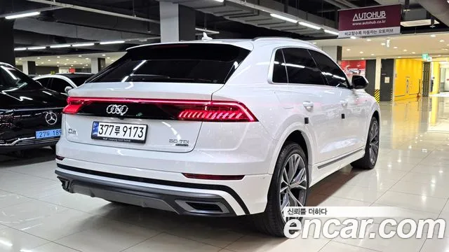 Audi Q8 2021 thumb 6