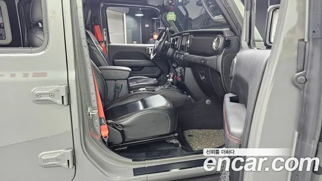 Jeep Wrangler 2020 thumb 10