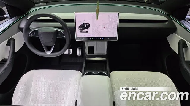 Tesla Model Y 2026 thumb 7