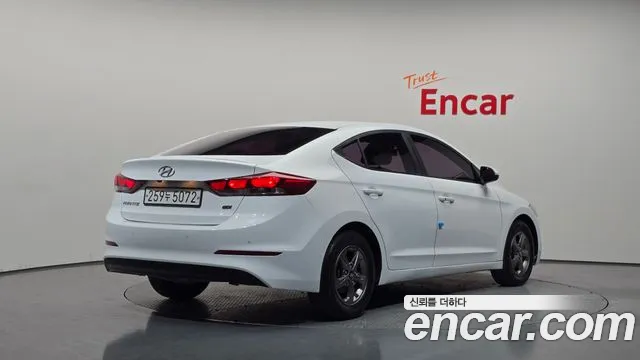 Hyundai Avante 2016 thumb 2