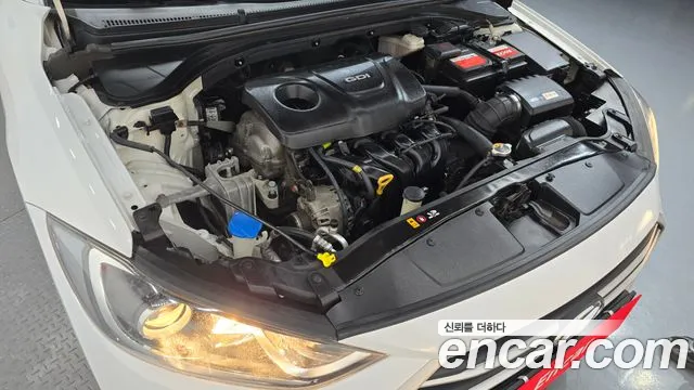 Hyundai Avante 2016 thumb 6