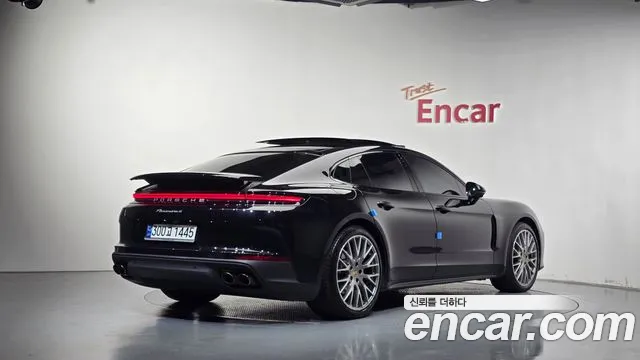 Porsche Panamera 2024 thumb 2