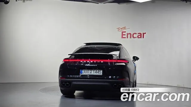 Porsche Panamera 2024 thumb 4