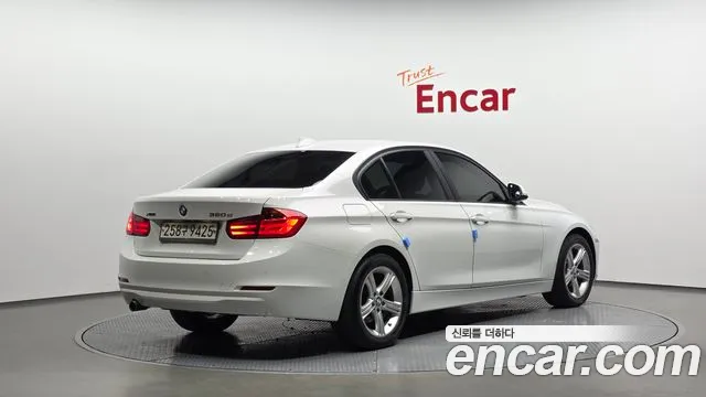 BMW 3-Series 2014 thumb 2
