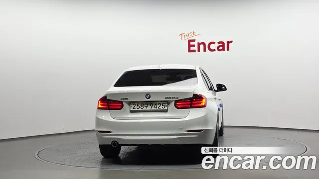 BMW 3-Series 2014 thumb 4