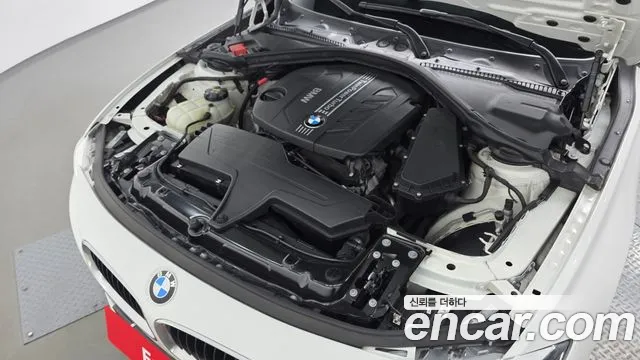 BMW 3-Series 2014 thumb 6