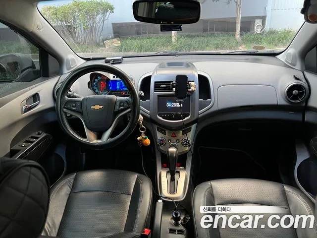 ChevroletGMDaewoo Aveo 2013 thumb 5