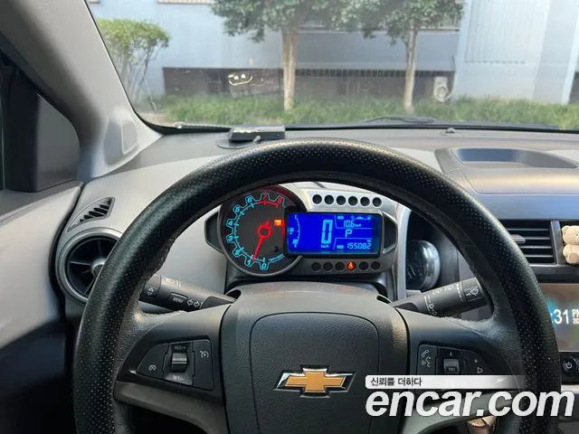 ChevroletGMDaewoo Aveo 2013 thumb 6