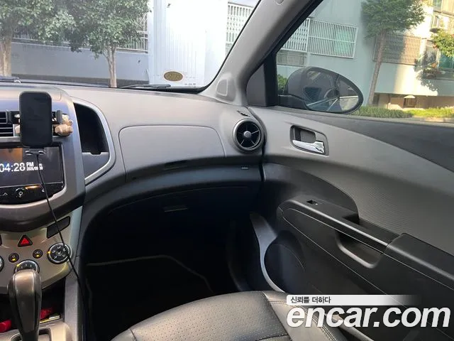 ChevroletGMDaewoo Aveo 2013 thumb 8