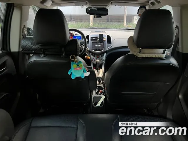 ChevroletGMDaewoo Aveo 2013 thumb 10