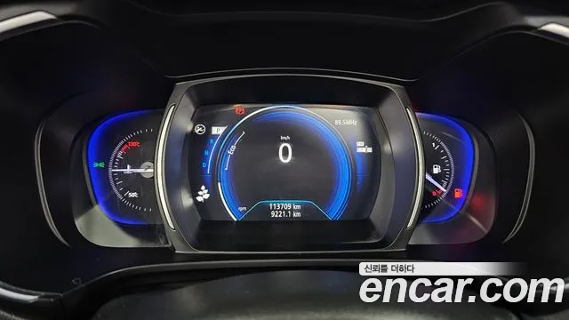 Renault-KoreaSamsung Koleos 2016 thumb 8