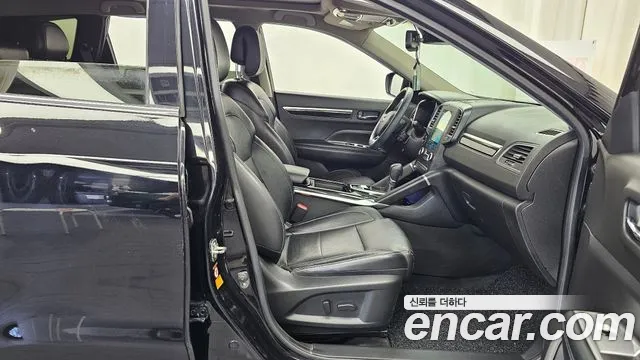 Renault-KoreaSamsung Koleos 2016 thumb 11
