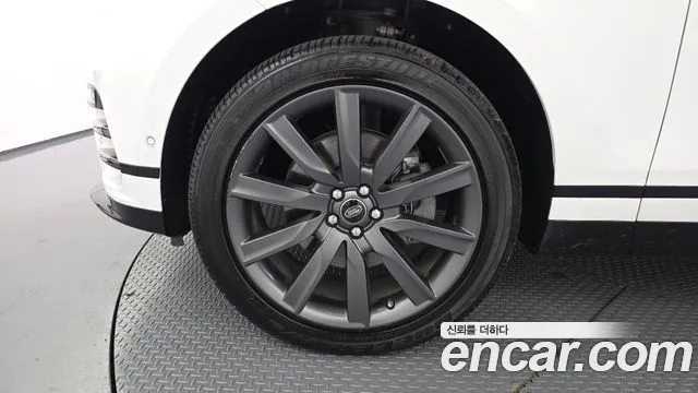 Land Rover Range Rover Velar 2019 thumb 5