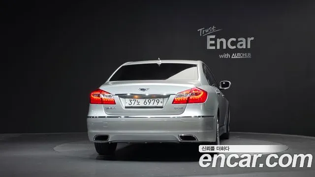 Hyundai Genesis 2012 thumb 3