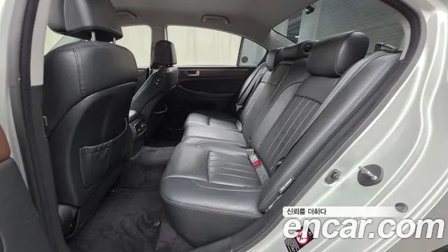 Hyundai Genesis 2012 thumb 11