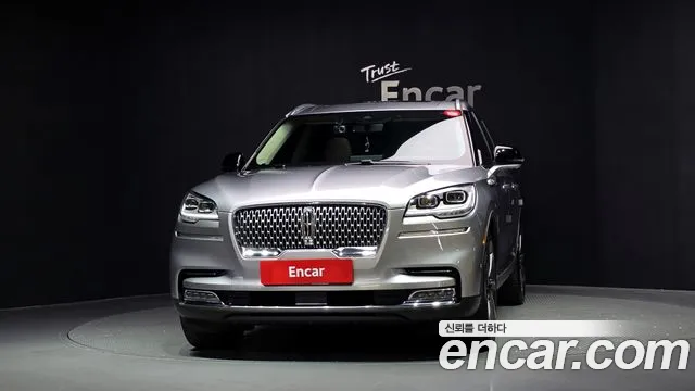 Lincoln Aviator 2021 thumb 3