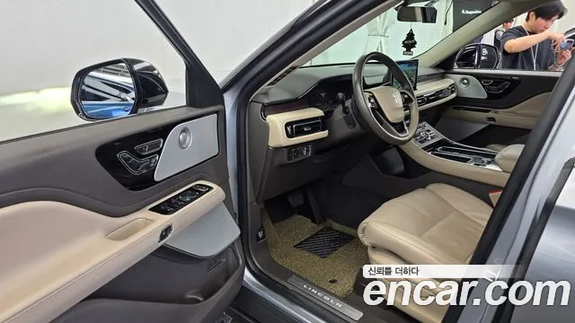 Lincoln Aviator 2021 thumb 10