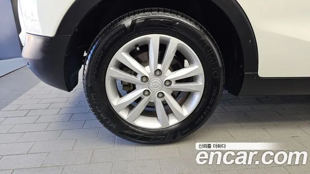 KG_Mobility_Ssangyong TIBOLI 2017 thumb 5