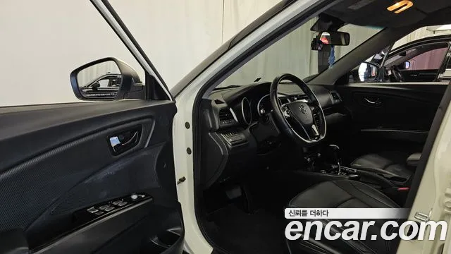 KG_Mobility_Ssangyong TIBOLI 2017 thumb 10
