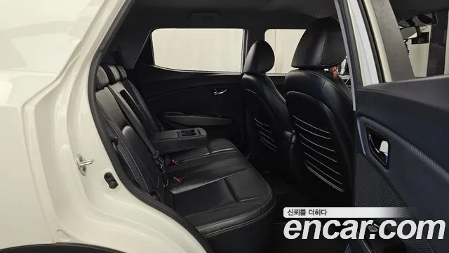 KG_Mobility_Ssangyong TIBOLI 2017 thumb 12